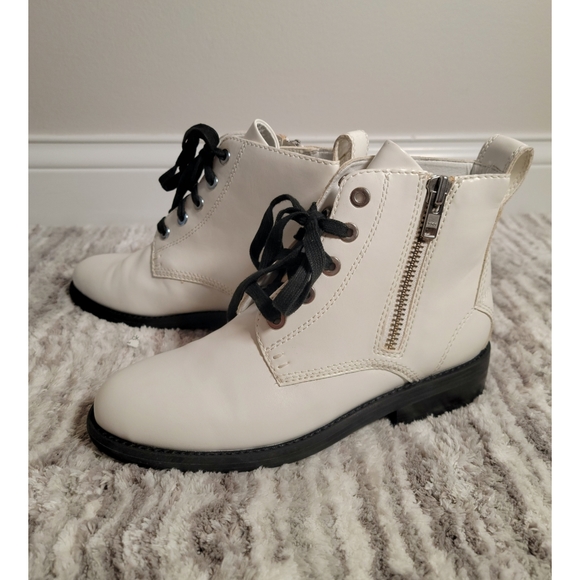 Abound Ankle White Boots with Black Laces and Soles - Picture 5 of 5